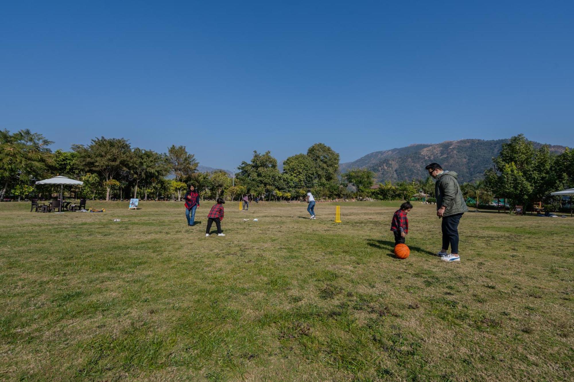 Saffronstays Timber Crest Dehradun Dış mekan fotoğraf